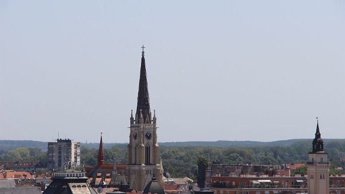 Sunčano i toplo, popodne kiša